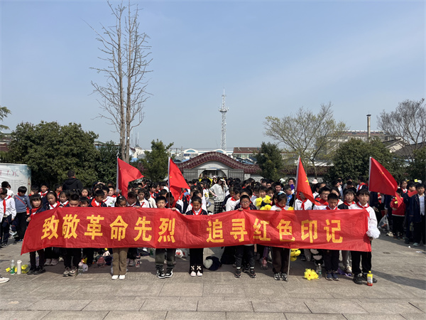 e6de40c6d4d2408fadfa740085d2f5d0.jpg