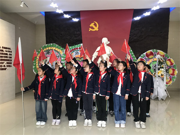 be51a8fb93fa4f28b72c546b25adc552.jpg