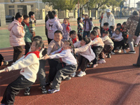       凝心聚力 “拔”出精彩