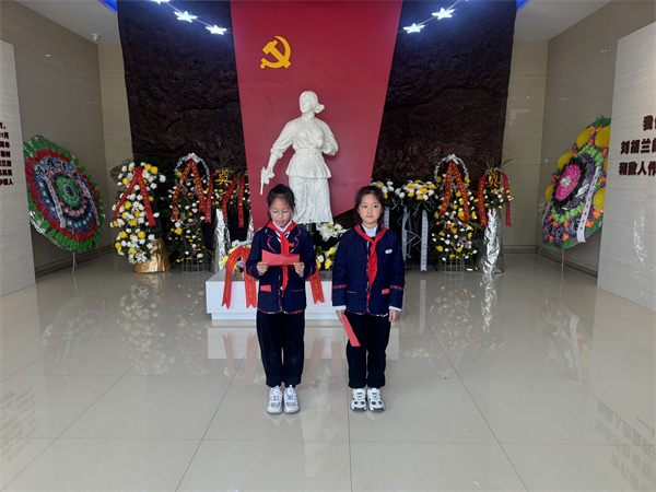 7f5239cbcea5413bbfee693d429eaa77.jpg