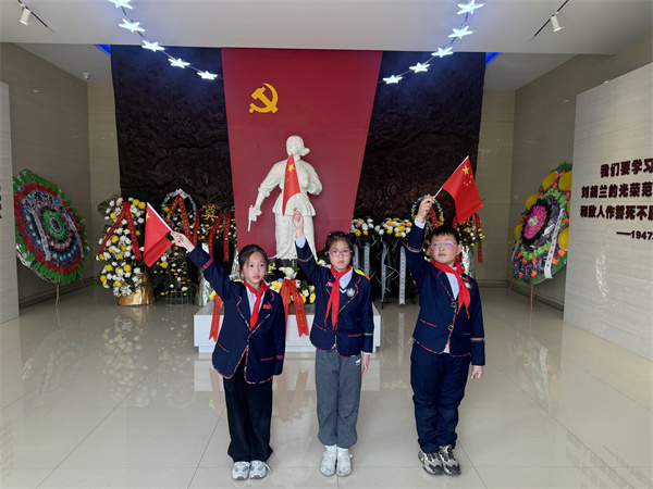 ecd942ed2b364fcfaaf9d7bd69b05fe1.jpg