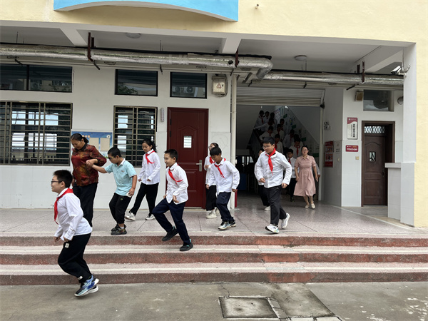 7186acd9705a42a382128620d084412e.jpg 7186acd9705a42a382128620d084412e.jpg